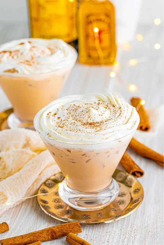 Cinnamon Roll Cocktail